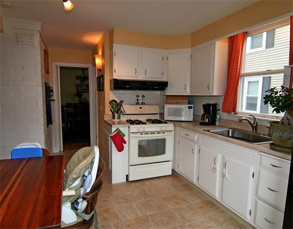 2 Hayden Road Saugus, MA 01906 - Photo 9 of 18 Gallery Image 9