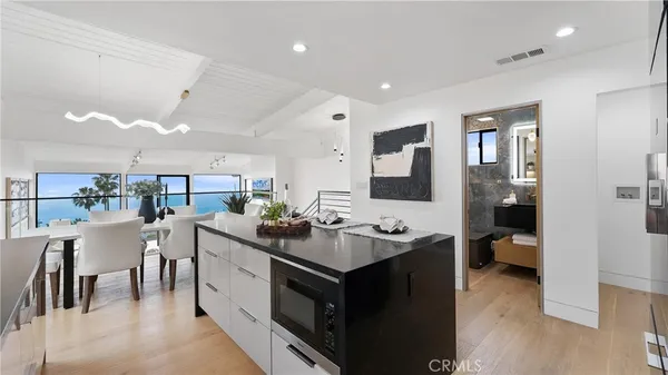 $3,195,000 | 1095 Miramar Street, Laguna Beach, CA 92651