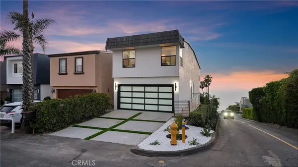 $3,195,000 | 1095 Miramar Street, Laguna Beach, CA 92651
