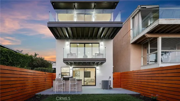 $3,195,000 | 1095 Miramar Street, Laguna Beach, CA 92651