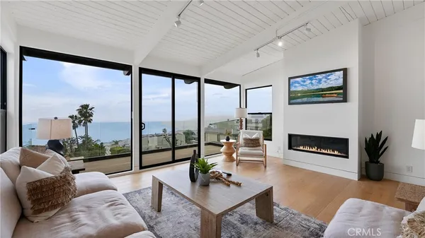 $3,195,000 | 1095 Miramar Street, Laguna Beach, CA 92651