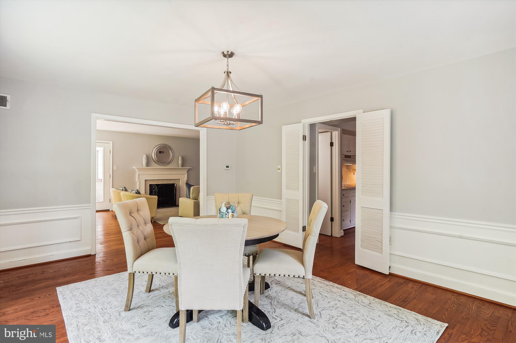 10001 Carter Road Bethesda, MD 20817 - Photo 14 of 78 Dining Room