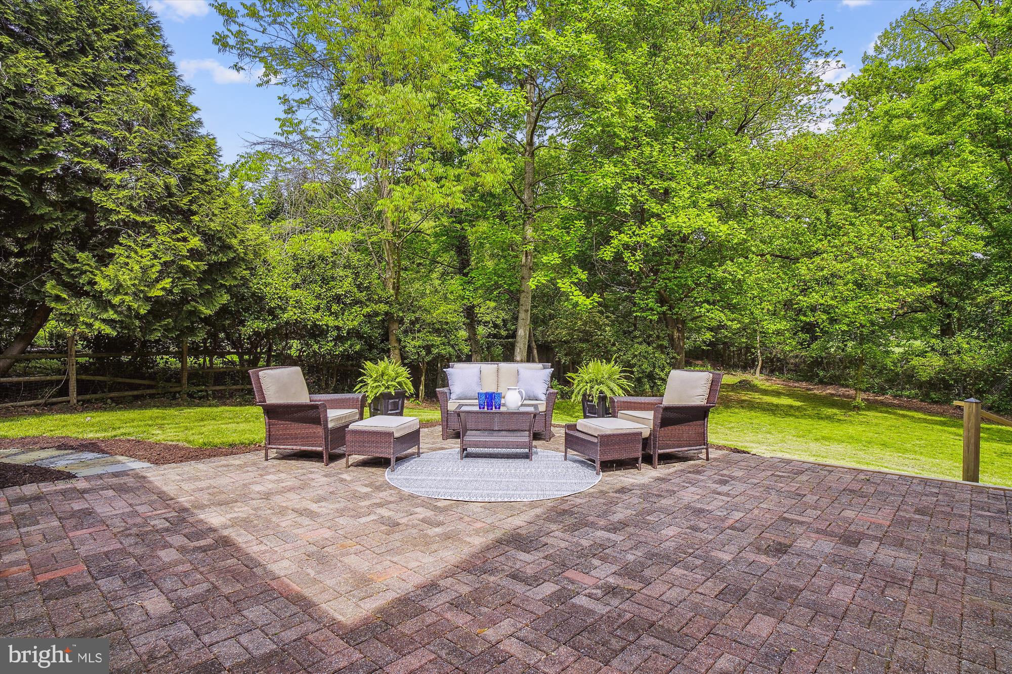 10001 Carter Road Bethesda, MD 20817 - Photo 23 of 78 Wonderful Patio!