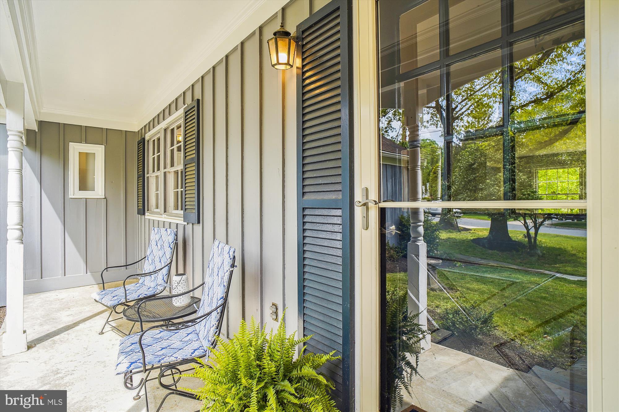 10001 Carter Road Bethesda, MD 20817 - Photo 66 of 78 Front Porch