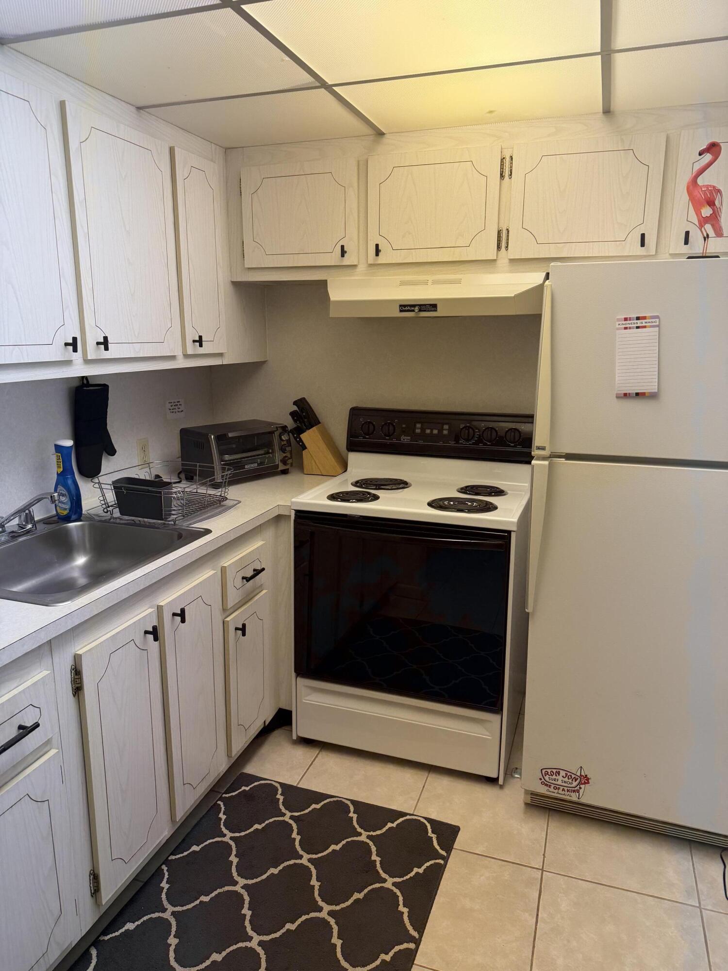 469 Mansfield K, Unit L Boca Raton, FL 33434 - Photo 1 of 9 IMG_6944