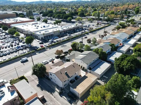 $1,599,999 | 22855 Vanowen Street, West Hills, CA 91307