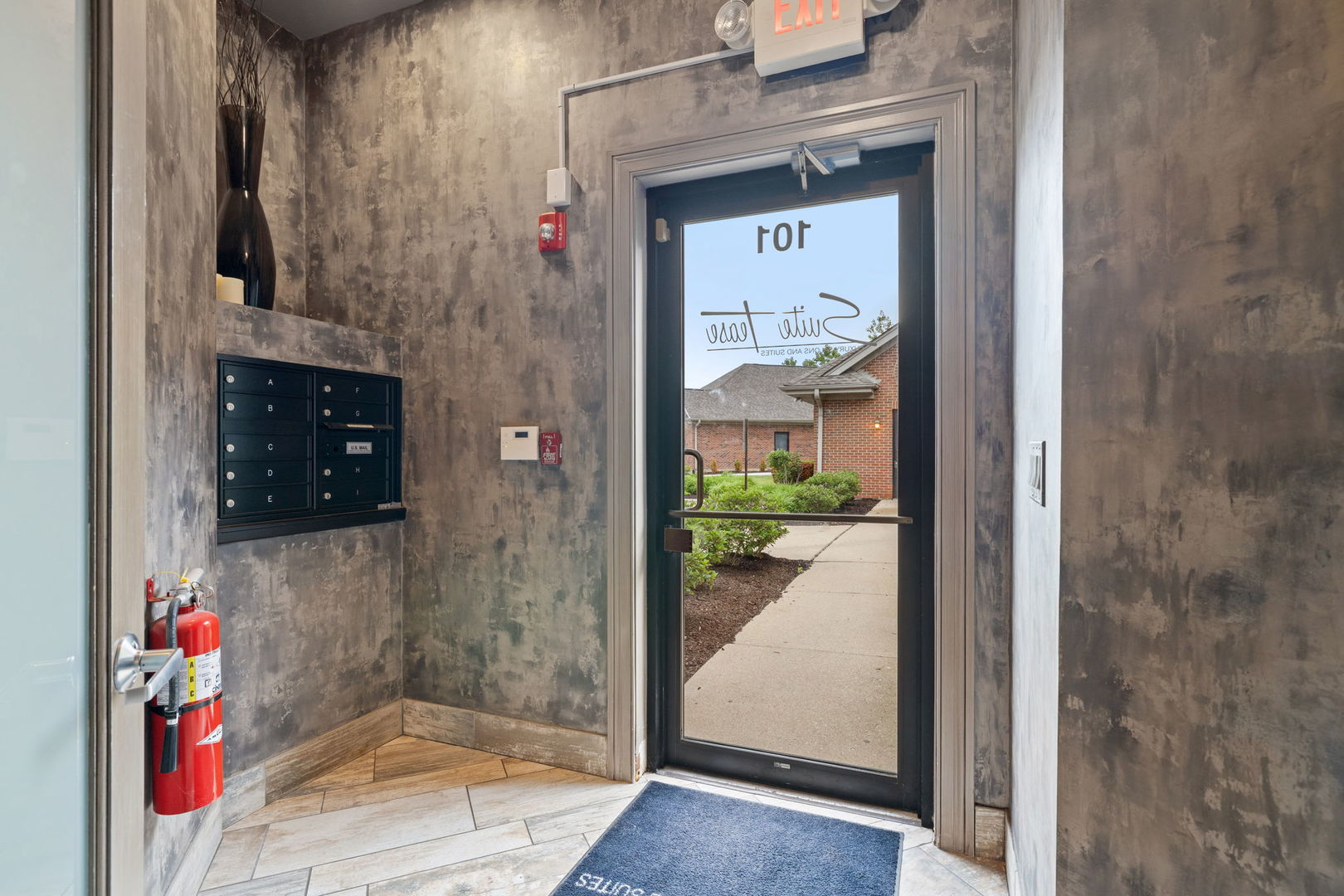 3941 75th Street, Unit 3941 Aurora, IL 60504 - Photo 14 of 25 a view of a bathroom