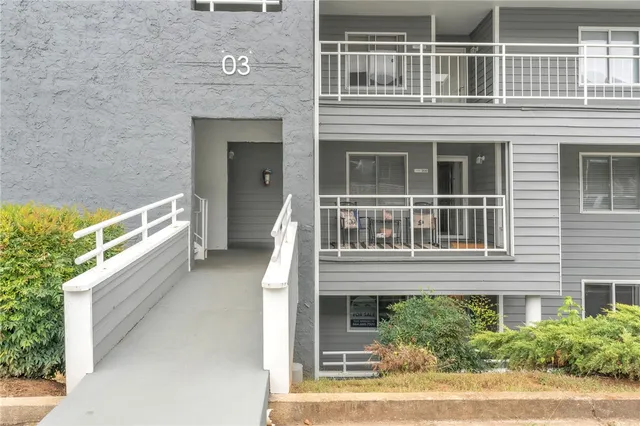 $130,000 | 302 Northlake Drive, Unit 3B, Anderson, SC 29625