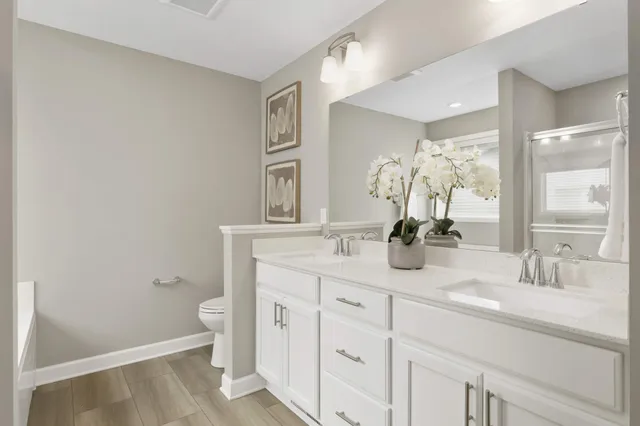 $550,000 | 9850 Glacial Valley Road, Woodbury, MN 55129