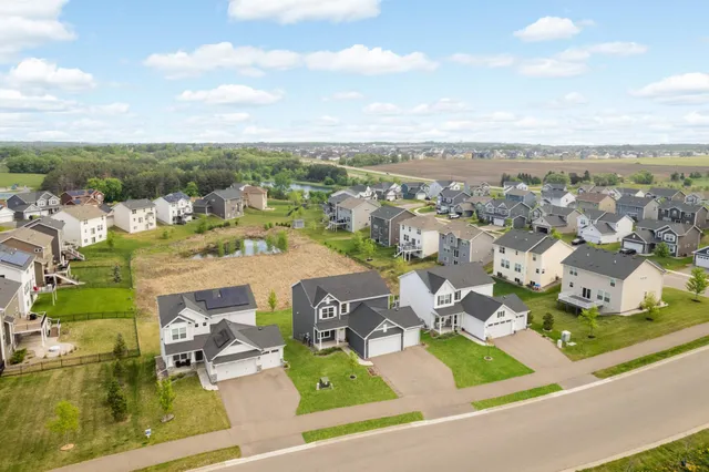 $550,000 | 9850 Glacial Valley Road, Woodbury, MN 55129