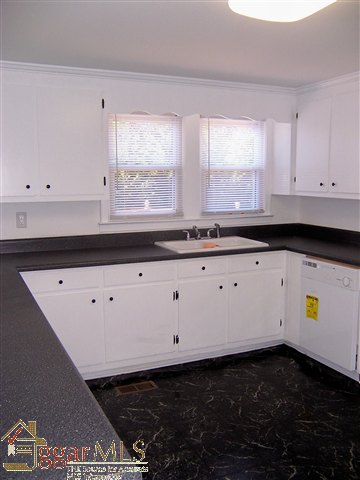 402 Blue Ridge Street Easley, SC 29640 - Photo 3 of 20 Gallery Image 3