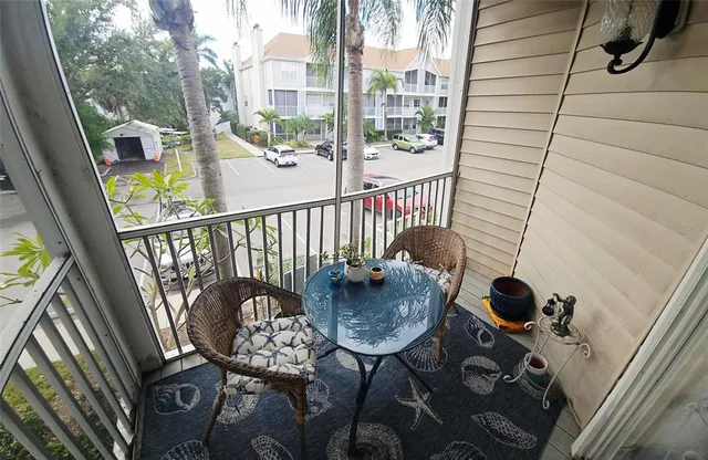 $239,000 | 850 South Tamiami Trail, Unit 321, Sarasota, FL 34236