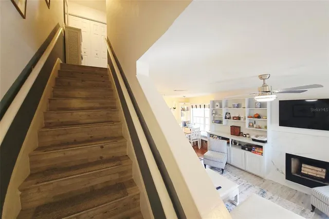 $239,000 | 850 South Tamiami Trail, Unit 321, Sarasota, FL 34236