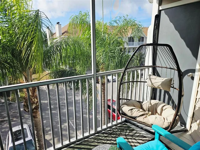 $239,000 | 850 South Tamiami Trail, Unit 321, Sarasota, FL 34236