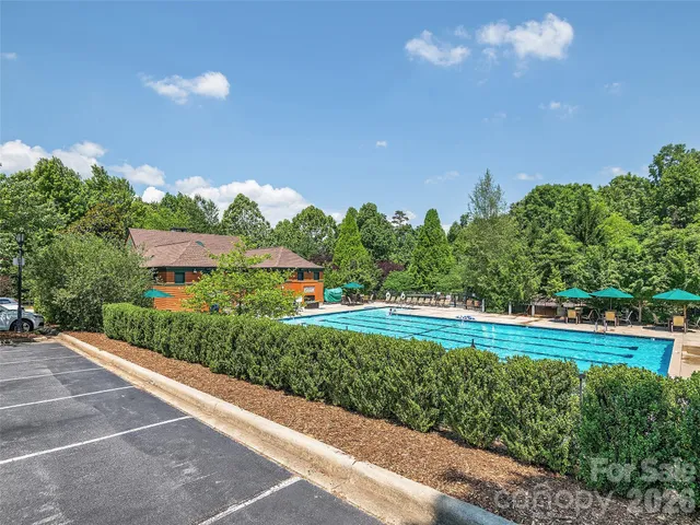 $1,600,000 | 335 Red Fox Circle, Asheville, NC 28803