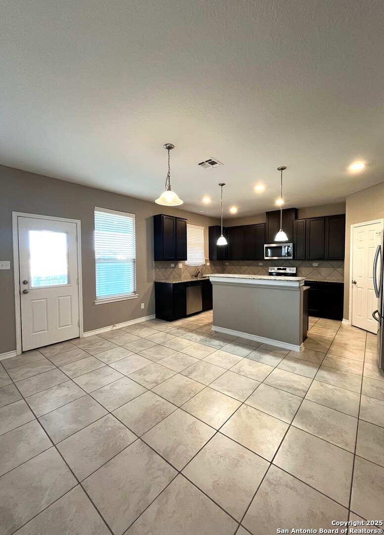 663 Pebble Bend New Braunfels, TX 78130 - Photo 11 of 23