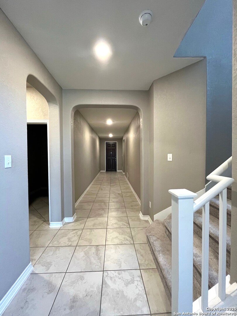 663 Pebble Bend New Braunfels, TX 78130 - Photo 3 of 23