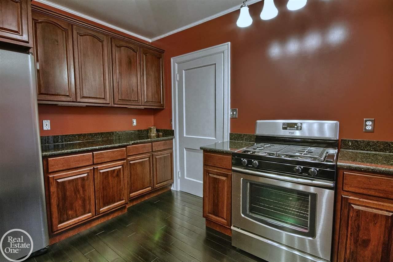 380 Neff Road Grosse Pointe, MI 48230 - Photo 20 of 39