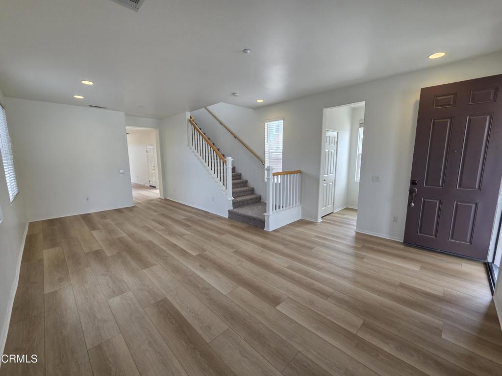 686 Morado Place Oxnard, CA 93030 - Photo 2 of 28