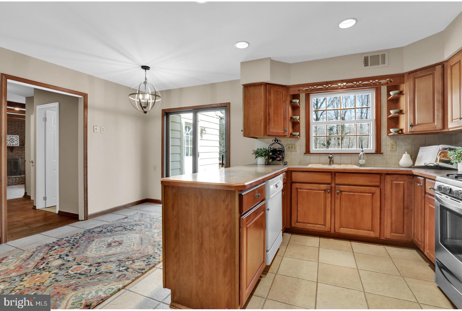362 Ramsey Road Yardley, PA 19067 - Photo 15 of 39 Kitchen
