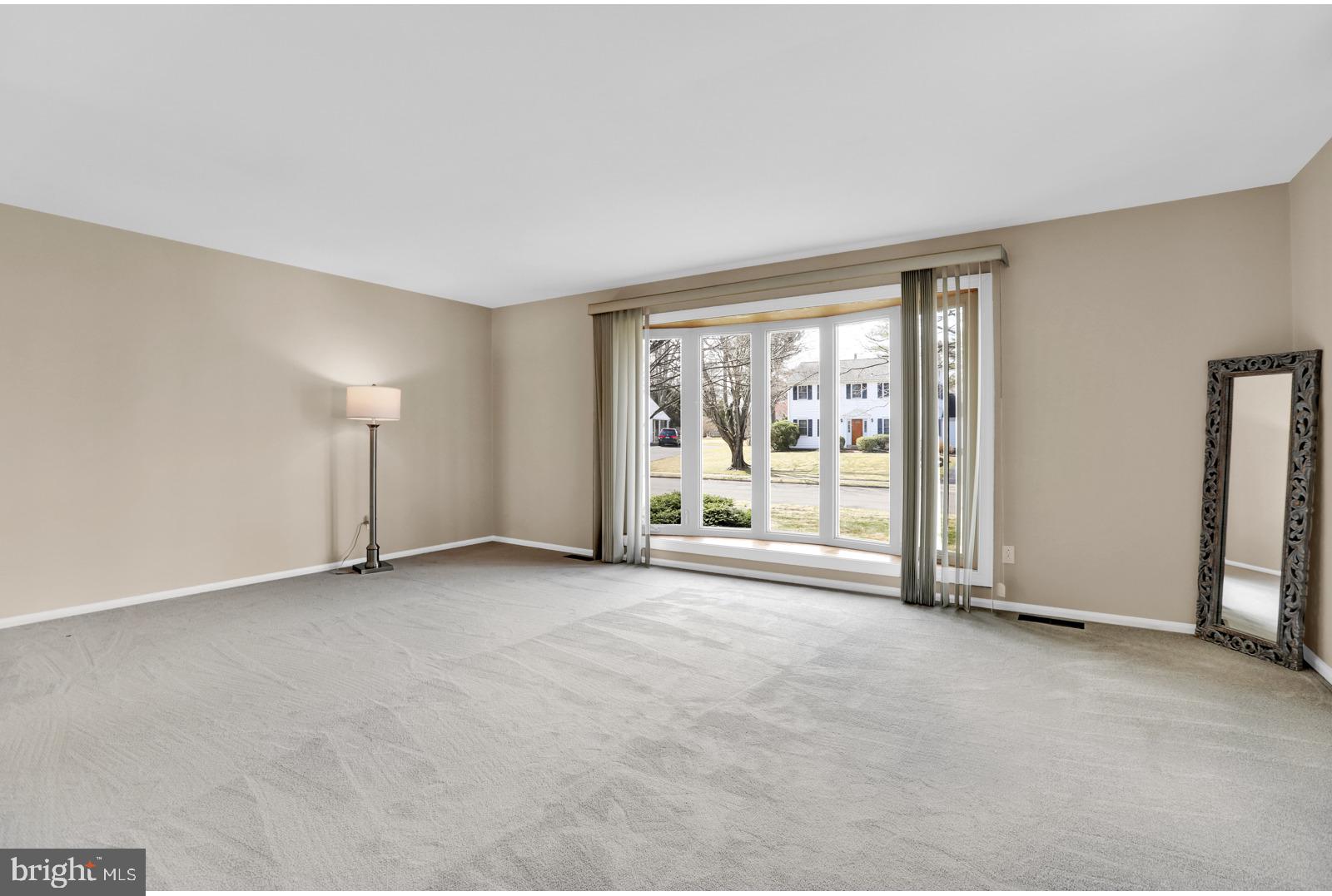 362 Ramsey Road Yardley, PA 19067 - Photo 6 of 39 Living room