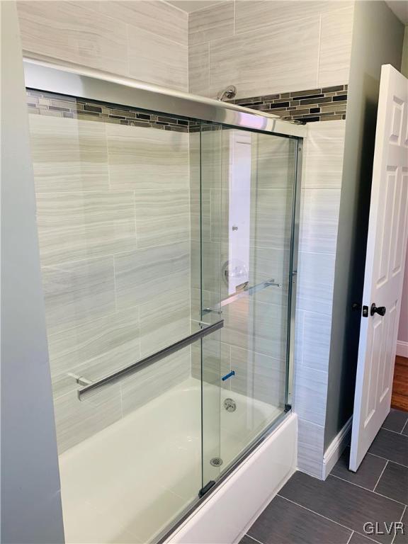 560 Knauss Road Nazareth, PA 18064 - Photo 18 of 25 a bathroom with a shower and a bathtub