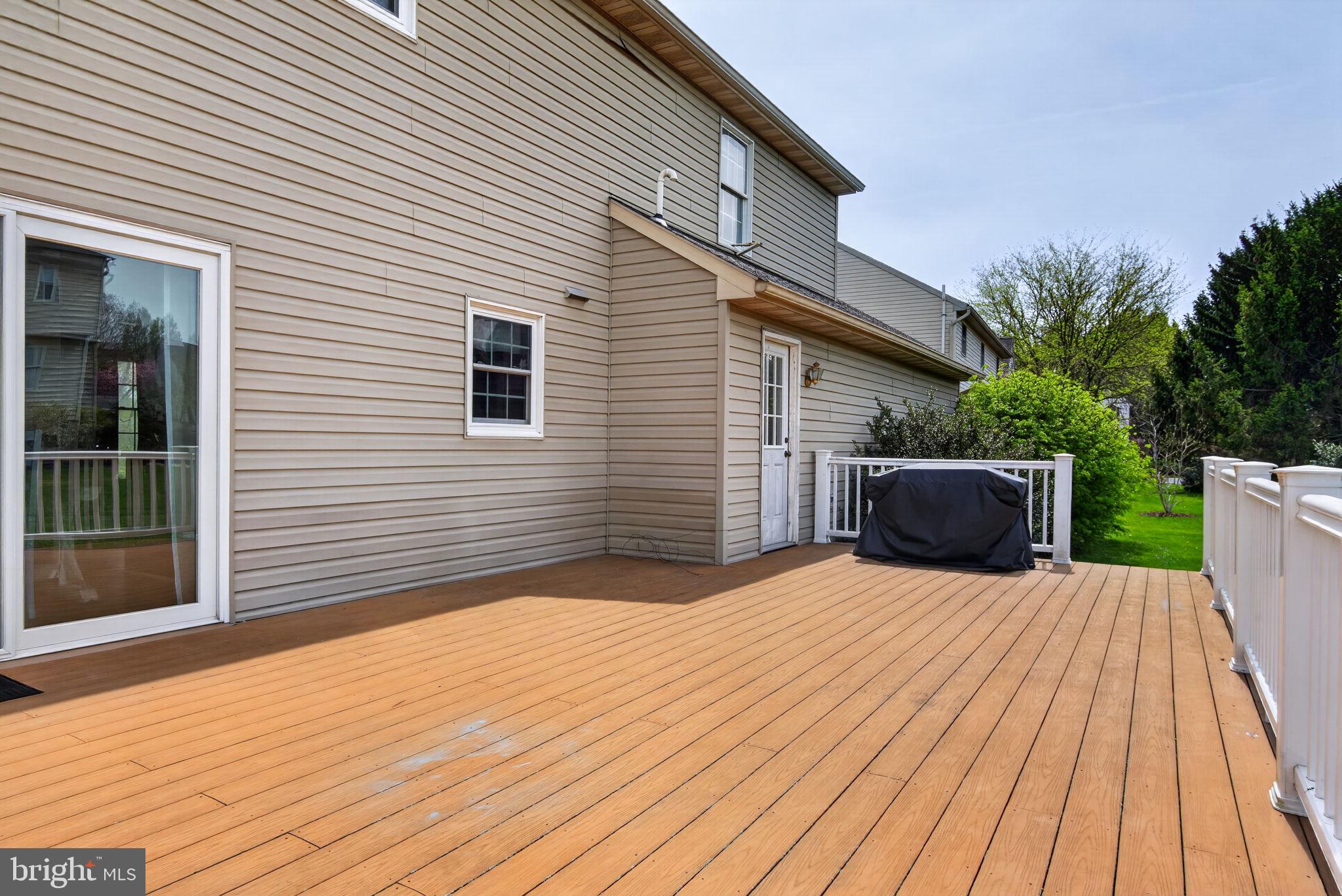 213 Stone Creek Road Lancaster, PA 17603 - Photo 22 of 26 Rear Deck #3