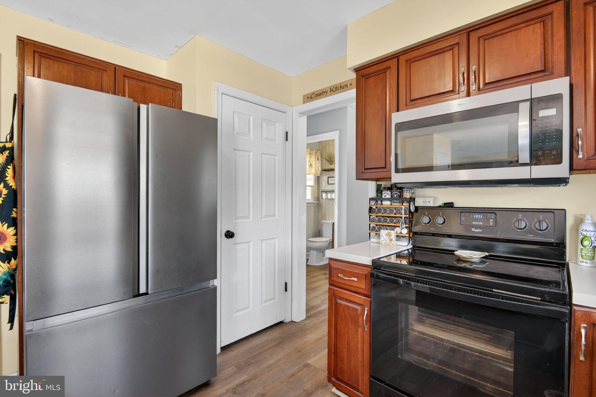 213 Stone Creek Road Lancaster, PA 17603 - Photo 9 of 26 Kitchen #4
