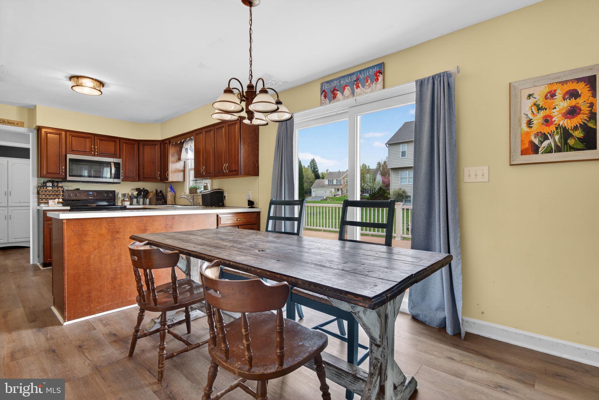 213 Stone Creek Road Lancaster, PA 17603 - Photo 10 of 26 Dining Area
