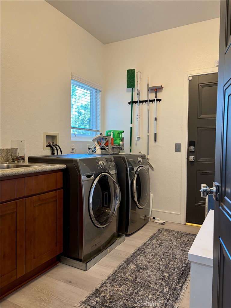 14445 Sunset Ridge Road Riverside, CA 92503 - Photo 28 of 45 Laundry Room