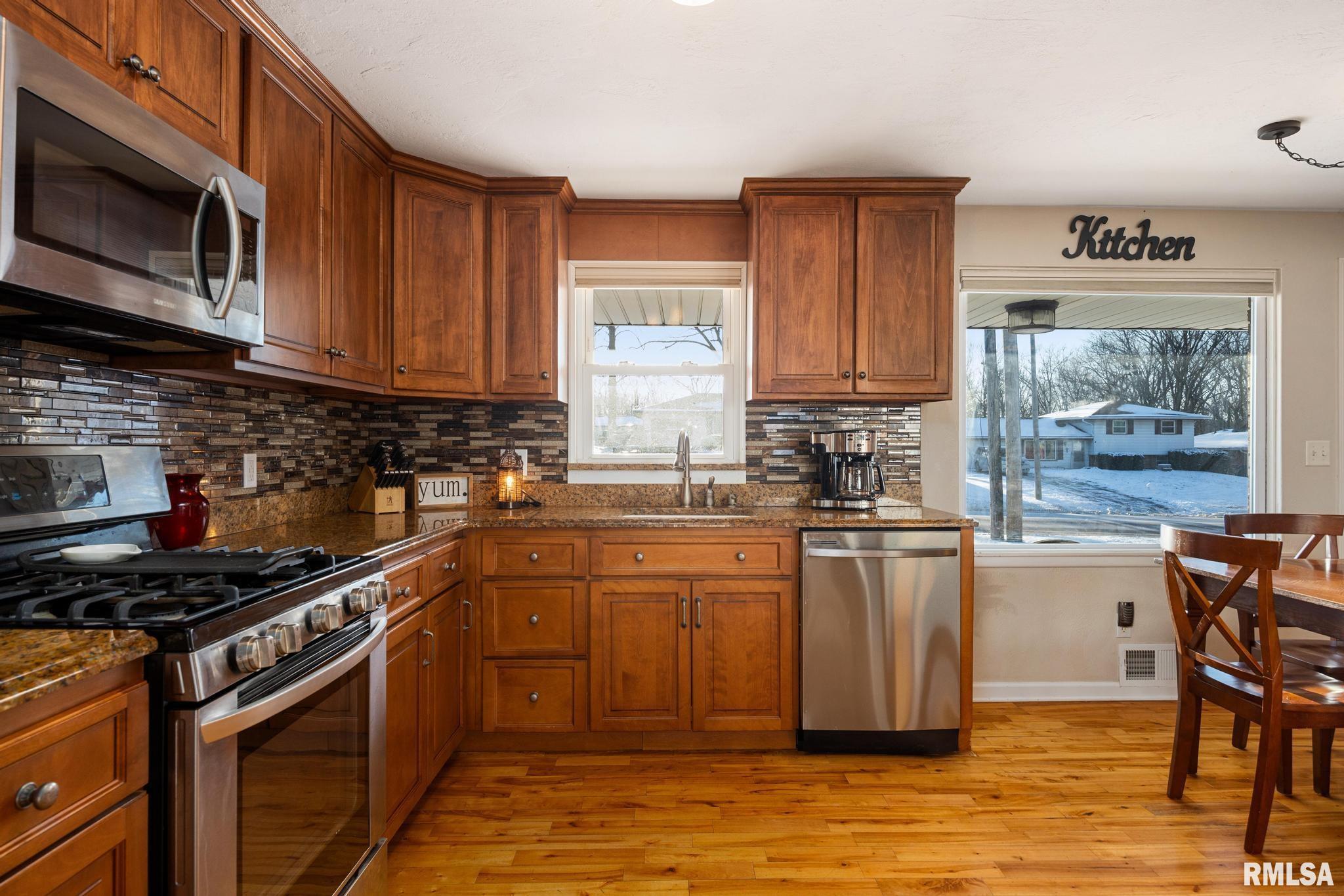 1809 Springfield Road East Peoria, IL 61611 - Photo 12 of 31 Gallery Image 12