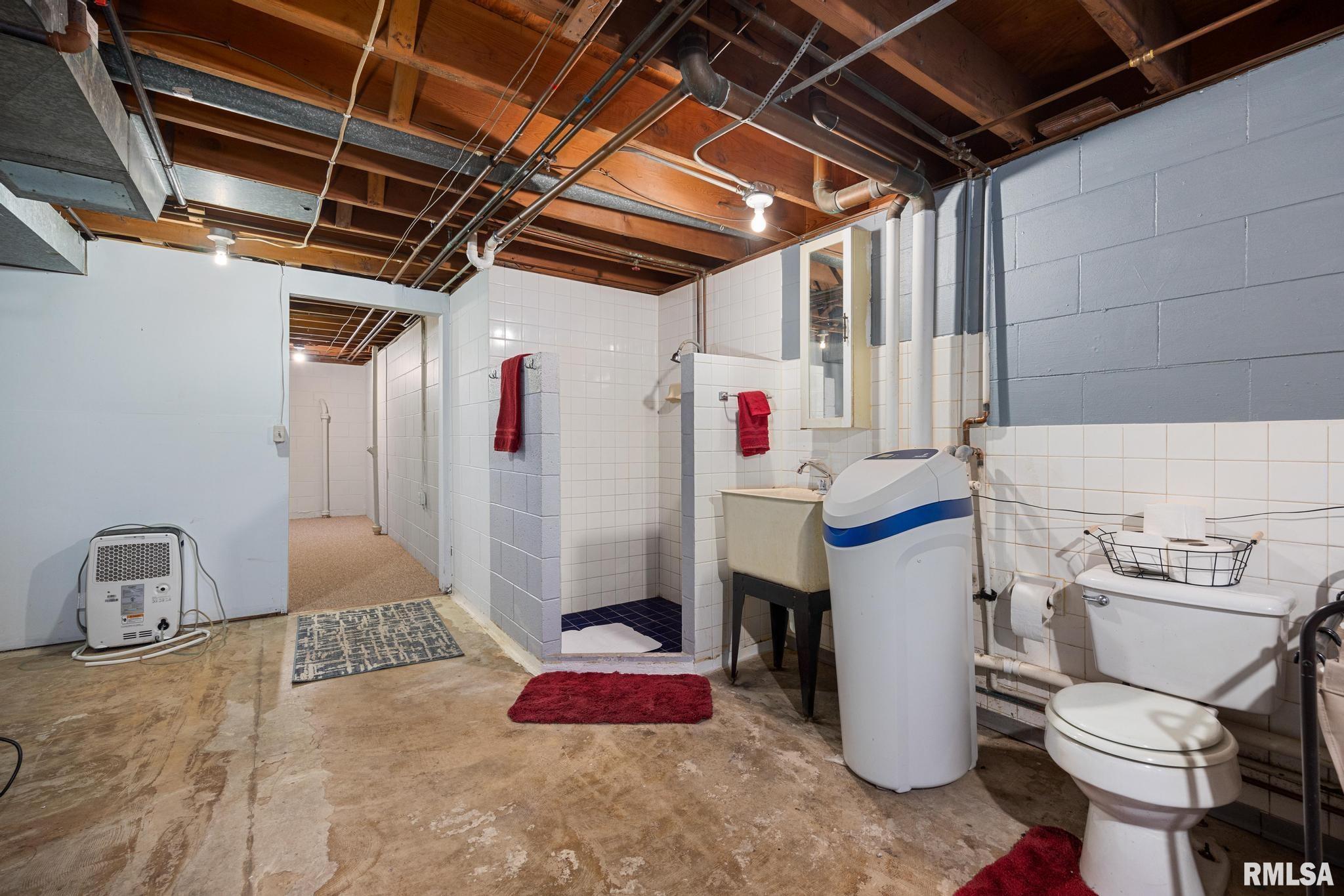 1809 Springfield Road East Peoria, IL 61611 - Photo 26 of 31 Gallery Image 26