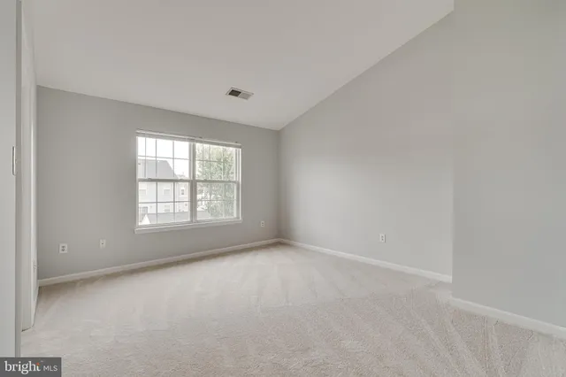 $575,000 | 22973 Whitehall Terrace, Sterling, VA 20166