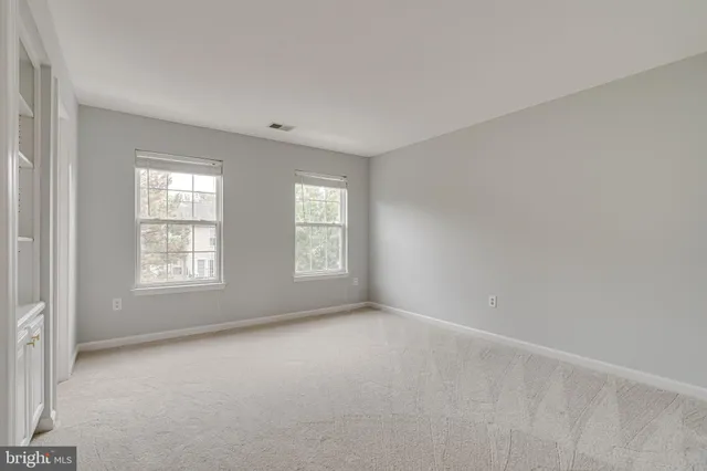 $575,000 | 22973 Whitehall Terrace, Sterling, VA 20166