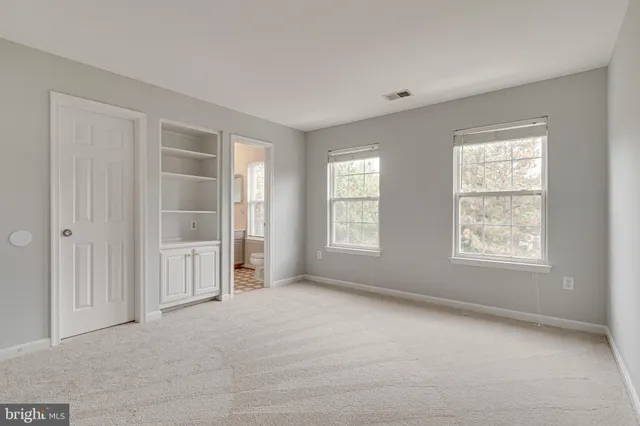 $575,000 | 22973 Whitehall Terrace, Sterling, VA 20166