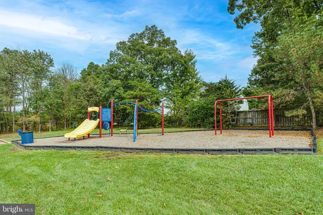 $575,000 | 22973 Whitehall Terrace, Sterling, VA 20166