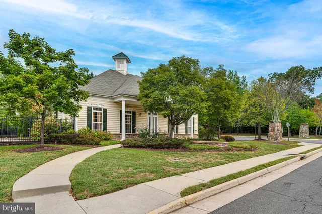 $575,000 | 22973 Whitehall Terrace, Sterling, VA 20166