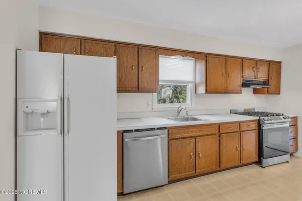 $549,999 | 251 Pine Tree Drive, Brick, NJ 08723