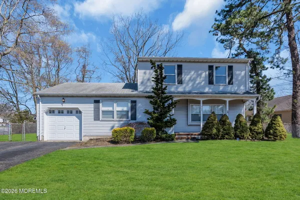 $549,999 | 251 Pine Tree Drive, Brick, NJ 08723