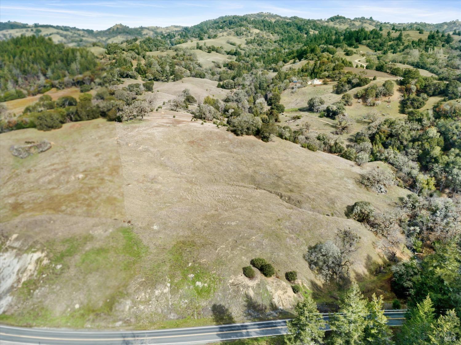 25400 Hulbert Road Hopland, CA 95449 - Photo 5 of 20 Gallery Image 5