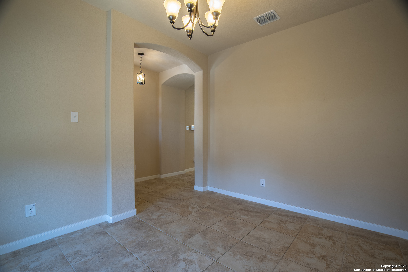 10348 Obernai Path Schertz, TX 78154 - Photo 8 of 50