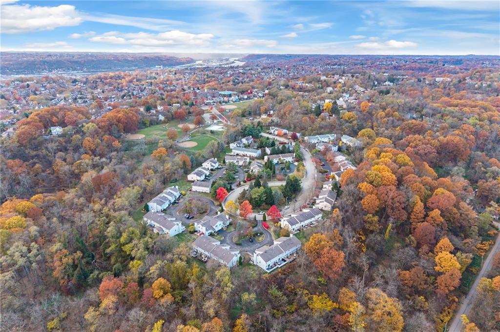 412 Chandler Place Pittsburgh, PA 15212 - Photo 44 of 49 an aerial view of multiple house