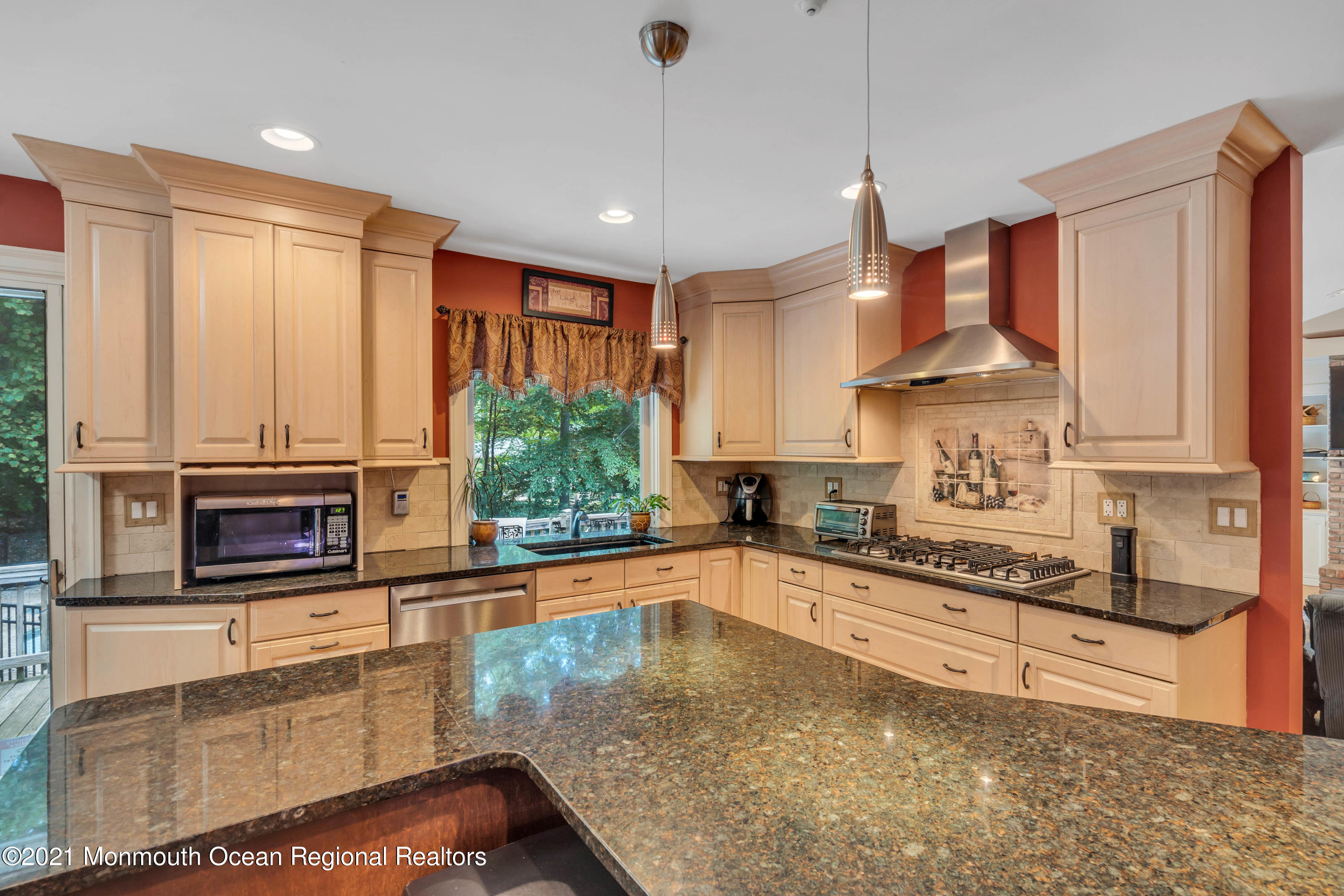 30 Huntley Road Holmdel, NJ 07733 - Photo 13 of 47 023_dsc08291