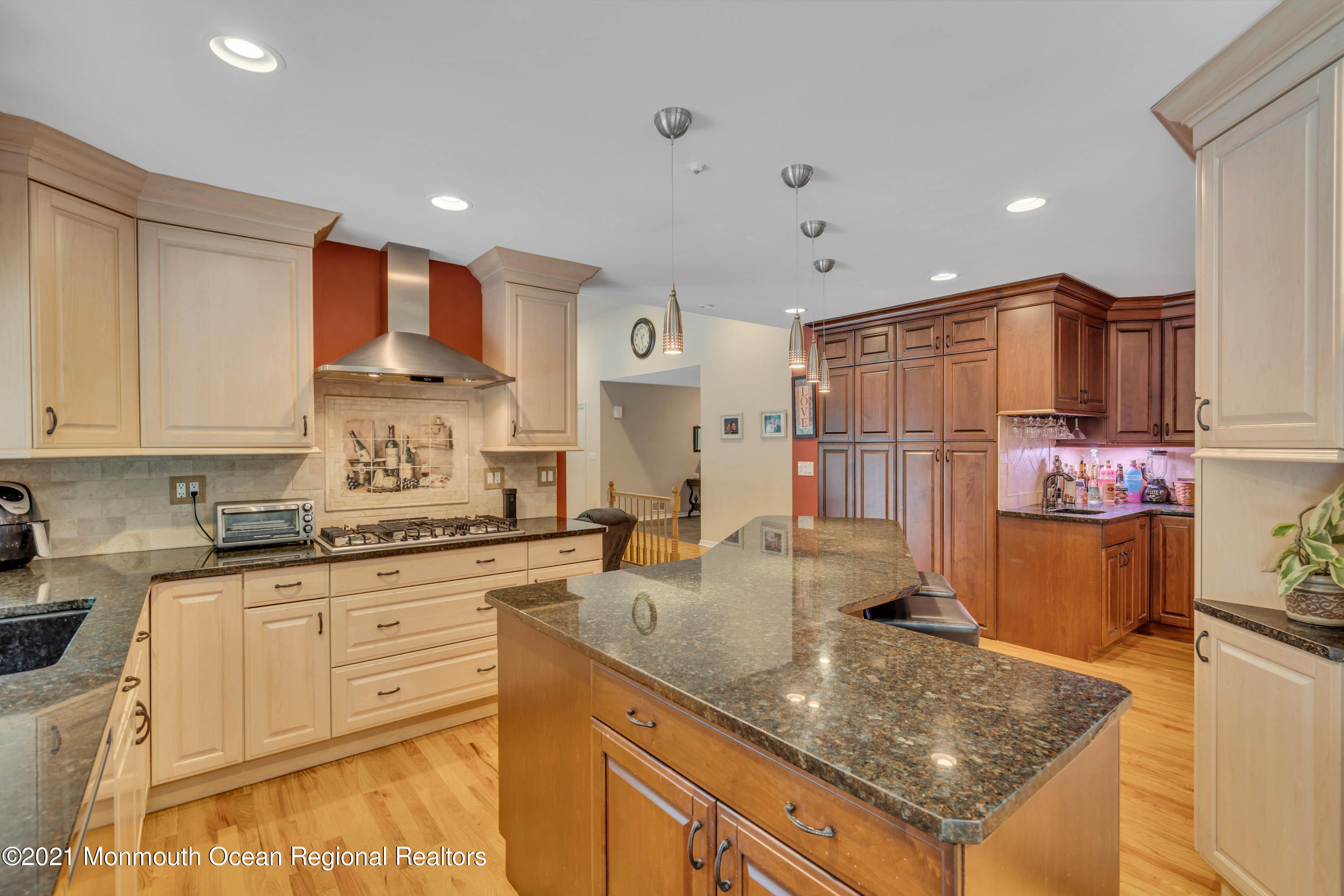 30 Huntley Road Holmdel, NJ 07733 - Photo 14 of 47 024_dsc08296