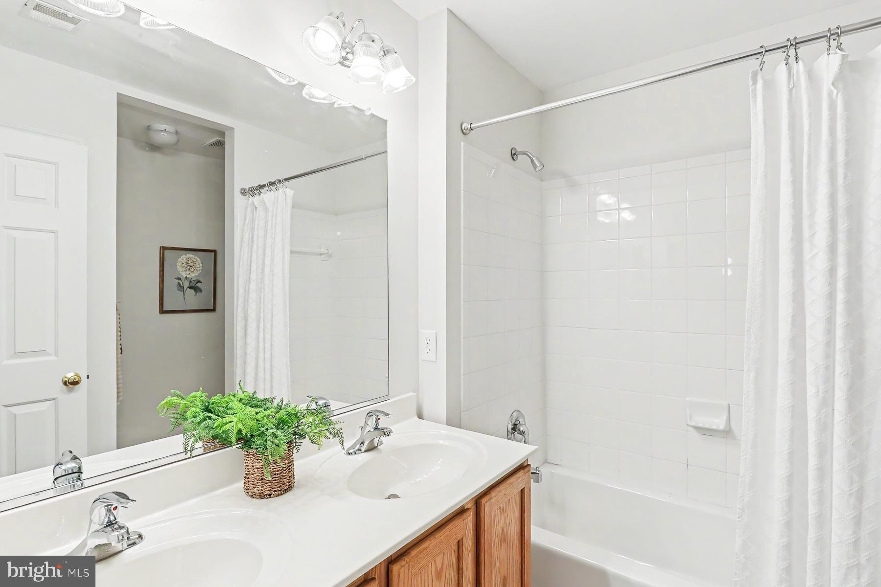 264 Country Ridge Drive Red Lion, PA 17356 - Photo 18 of 29 Gallery Image 18