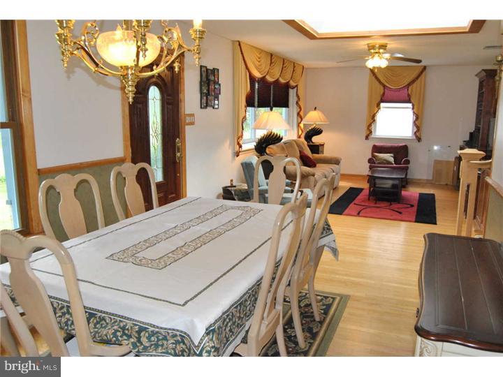 14 Austin Road Yardley, PA 19067 - Photo 7 of 18 Dining Room