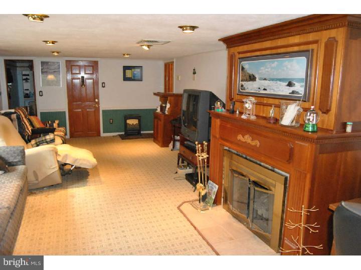14 Austin Road Yardley, PA 19067 - Photo 9 of 18 Family Room