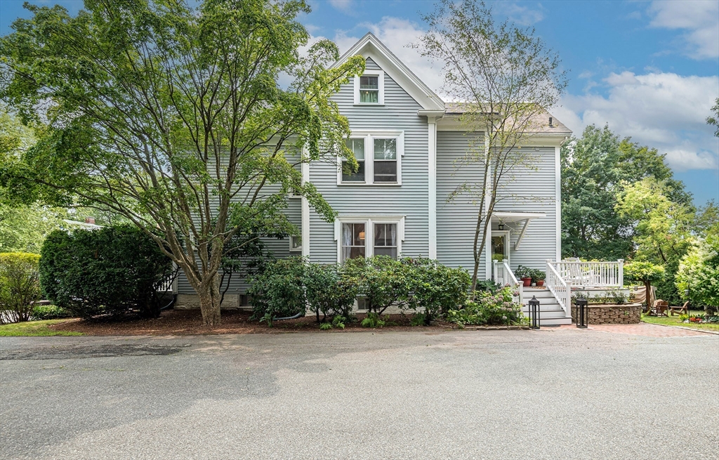 20 Manning Street, Unit 2 Ipswich, MA 01938 - Photo 1 of 27 front view of a house with a street