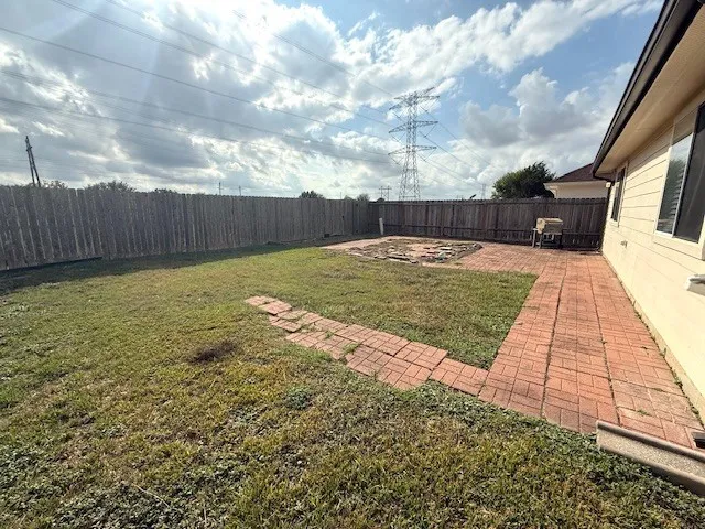 a house view with a outdoor space