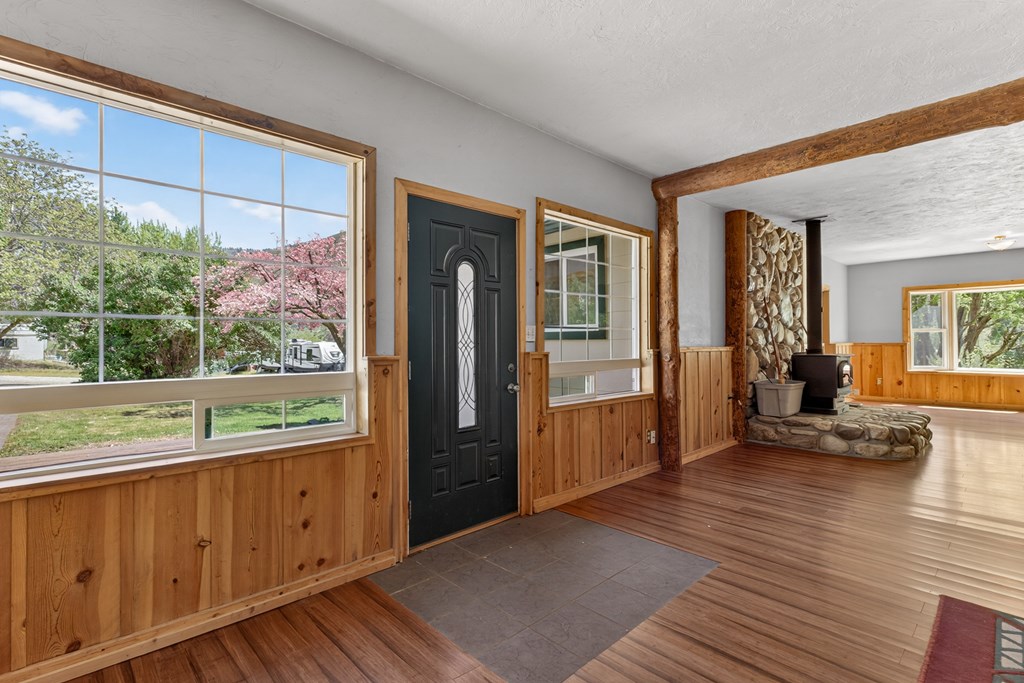100 Park Riggins, ID 83549 - Photo 15 of 48